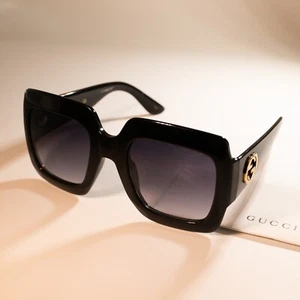 Gucci GG0053S Black / Grey Lens Square Women Oversized Sunglasses 100% UV - Picture 1 of 9