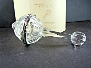Baratija de sonajero bebé Lenox diamantes y perlas de cristal - Imagen 1 de 3