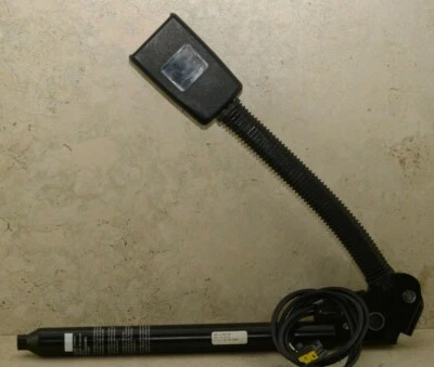 BMW E65 E66 745Li 2003 | Cierre de hebilla de asiento | Lado del conductor delantero izquierdo | 8223329 Foto 1 de 3