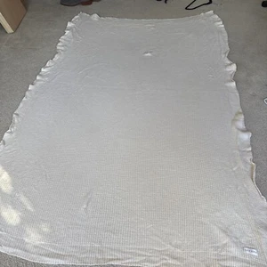 sferra throw blanket 76x53. 100% Lambswool.  - Picture 1 of 4