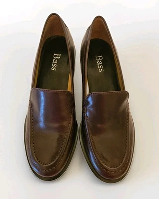 GH Bass Womens Brown Leather Loafers Preppy Size 5 EUC - Image 1 of 4