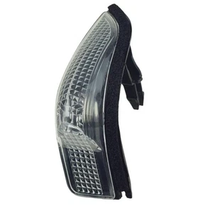 Turn Signal Light 12V Compatible Easy Installation OE Part 81741-0D020 - Picture 1 of 6
