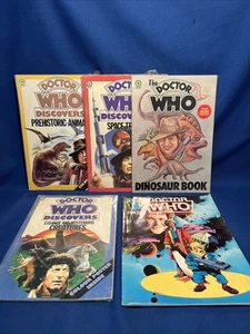 Doctor Who DISCOVERS with colour poster Lot (Target Books) + Collected Comic - Picture 1 of 6