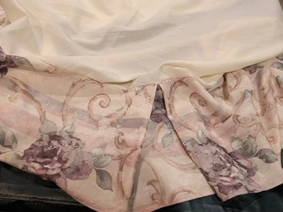 Falda Cama Queen Croscill Chambord Cassis Rosa Amatista Floral Foto 1 de 4