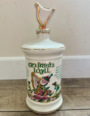 1982 Old Commonwealth An Irish Idyll Bourbon Bottl Porcelain Decanter FLAWS READ - Image 1 of 4