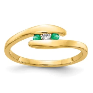 14K Yellow Gold 0.03 Ct Emerald and Diamond 3-stone Engagement Ring Size 7 - Picture 1 of 4