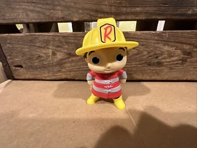 Figura Vinilo Ryans World Ryans Entrega Especial Bombero Ryan 4" Foto 1 de 4