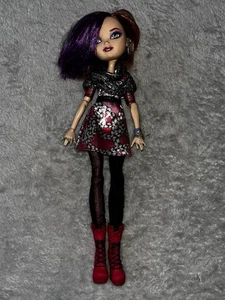 Bambola Ever After High Poppy O' Hair primo capitolo Mattel alta circa 11" - Foto 1 di 2
