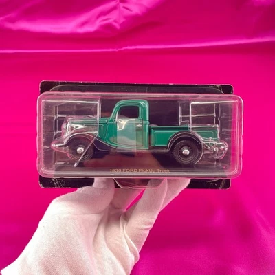 Ford PickUp Truck 1936 in scala 1:32 Modellino auto Collezione Deagostini - Immagine 1 di 2