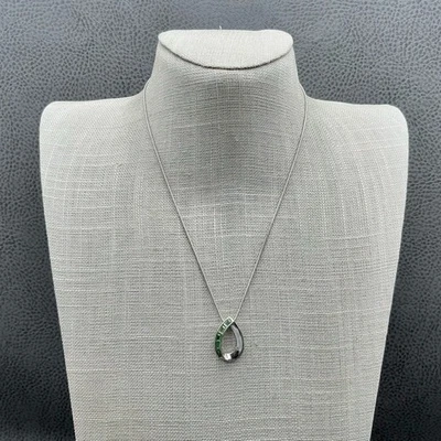 Collar Lia Sophia Cristal Verde Lágrima Colgante Tono Plata Cadena Minimalista Foto 1 de 4