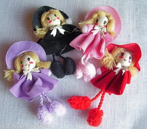 APPLIQUE POUPEE CHIFFON Embellissement Robe chapeau pieds pompon 5 x 7 mm - PC05 - Picture 1 of 5