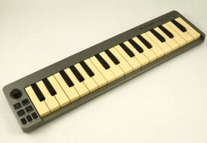 M-Audio Keystation Mini 32 USB Midi Keyboard Controller - Picture 1 of 6