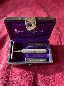 RASOIR DE SÛRETÉ « LE BARBU » BOITE D ORIGINE - Photo 1/4