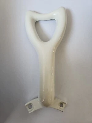 Hunter Ceiling Fan Blade Arm Bracket 92554 for Model #25916 (1) White - Image 1 of 3
