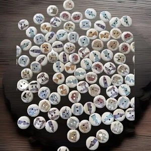 40 Wooden Buttons Mixed Landmarks Buildings Paper Crafts Sewing Scrapbook 15mm - Picture 1 of 7