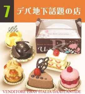 MINIATURA RE-MENT X BARBIE CASA BAMBOLE ELEGANT SWEETS 7 CAKE SELECTION 2006 - Foto 1 di 5