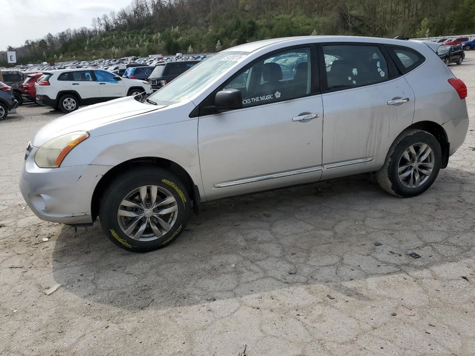 Used Air Cleaner Assembly fits: 2013 Nissan Rogue QR25DE 2.5L from 1/11 Grade A - Image 1 of 4