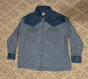 Levi's Top Womens 1X Blue Pockets Denim Pearl Snap Long Sleeve - Picture 1 of 14