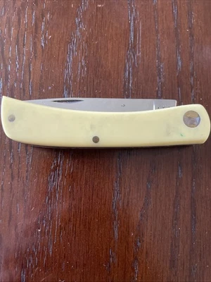 Navaja de bolsillo vintage con estuche amarillo sin caja Foto 1 de 2