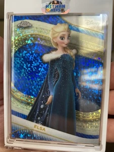 DISNEY ELSA FROZEN!! 2025 /150!! Topps Chrome Blue Mini Diamond - SSP CARD!!! - Bild 1 von 8