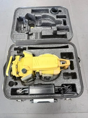 Topcon GPT-3002W 2" Reflectorless Pulse Total Station Case, Charger, Battery - Image 1 of 4