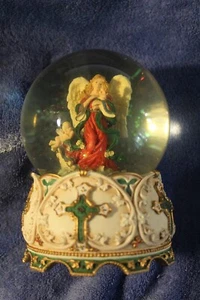 SAN FRANCISCO MUSIC BOX COMPANY GLOBE ANGEL WITH CHERUB TUNE: "THE FIRST NOEL" - Picture 1 of 7