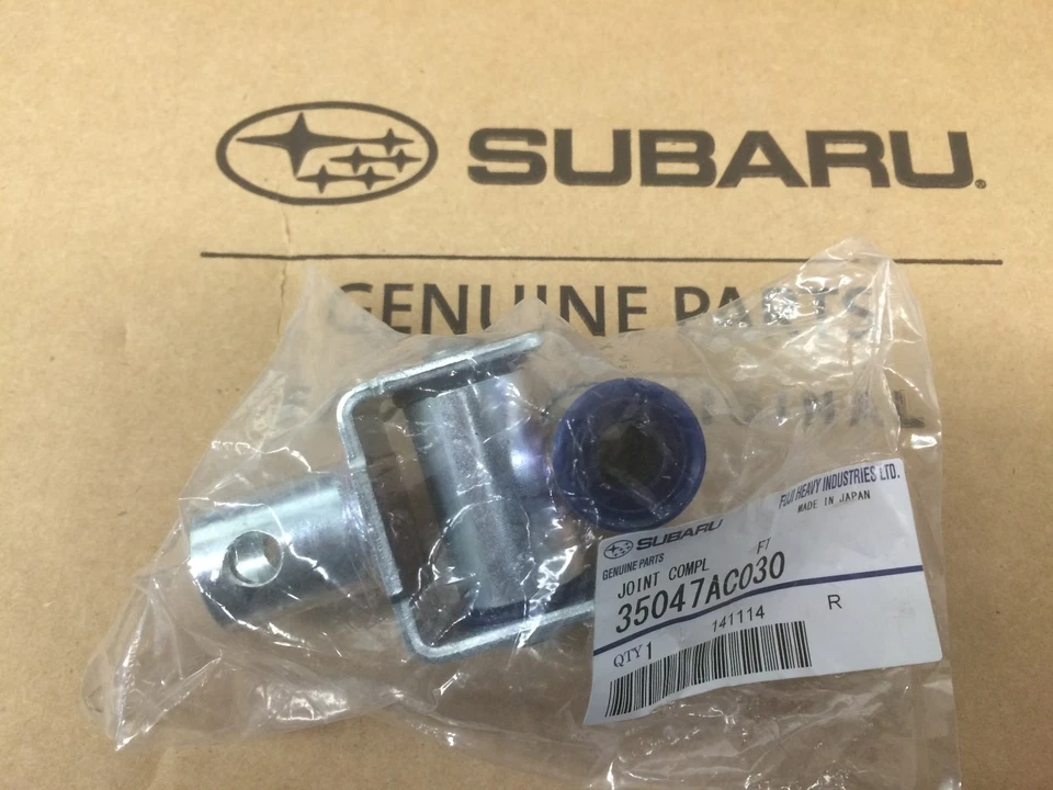 Genuine Subaru Impreza WRX 35047AC030 JDM OEM Shifter Bushing Linkage Joint new - Image 1 of 3