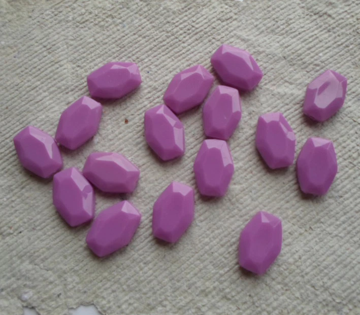 ACRYLIC BEADS ~ Clover ~ FACETED RECTANGLES ~ Pack of 30 - Image 1 of 1