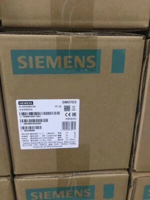 1FL6044-2AF21-1AG1 New Siemens AC Servo Motor Converter 1FL6044-2AF21-1AG1 IPCS - Image 1 of 4