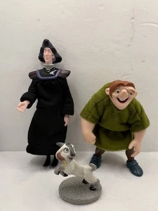 1996 Quasimodo Hunchback of Notre Dame Disney DJALI Goat Judge CLAUDE FROLLO - Picture 1 of 7
