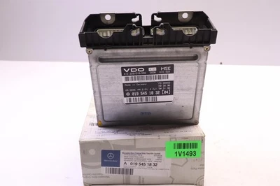 Centralina motore originale MERCEDES-BENZ Classe E W210/E200 (95-00) A0195451832 - Immagine 1 di 4