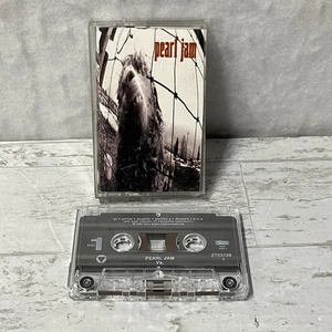 Pearl Jam - Vs Cassette Tape 1993 Epic Records Five Against One 90s Grunge - Imagen 1 de 4