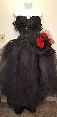 VESTIDO DE BAILE DE NOIVA ROSA PRETO CISNE RENDA CORSET TULE GÓTICO  - Imagem 1 de 4