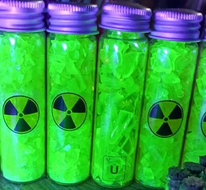 Uranium ☢️ Yellow Vaseline Glass Specimen mini Jar Vintage Broken Vaseline Glass - Picture 1 of 10