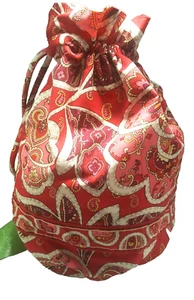 Vera Bradley NWT Rosy Posies Ditty Bag Waterproof Lining Retired Pattern - Picture 1 of 4