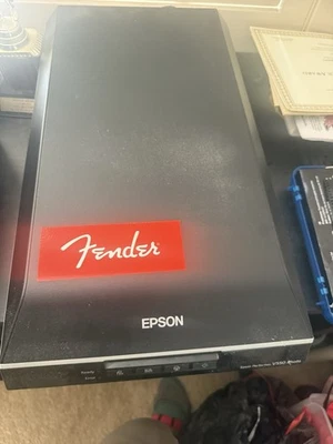 Epson Perfection V550 Photo Color Flatbed Scanner - Black - Image 1 of 3