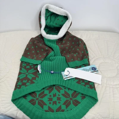 Suéter con Capucha Blueberry Pet Dog XL 16 pulgadas Verde Marrón Copo de Nieve Invierno Pom Foto 1 de 4
