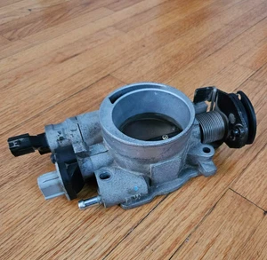 Throttle Body Throttle Valve Assembly 4.7L Fits 2003 DODGE 1500 PICKUP - Picture 1 of 4