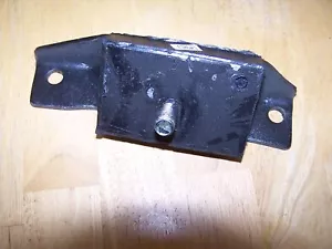 1963-1966 Ford/Mercury 260,289 RT front engine mount - Foto 1 di 1