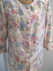 VINTAGE LESLIE FAY LONG SLEEVE JACKET WHITE OR BEIGE WITH FLOWERS SIZE 18 - Picture 1 of 10