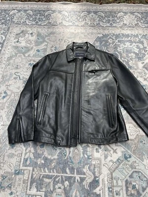 Chaqueta de moto Banana Republic de cuero negra forrada con cremallera completa para hombre talla M Foto 1 de 4