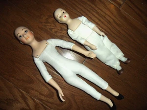 VINTAGE LOT OF 2 SOFT BODY BISQUE PORCELAIN DOLLS 11" & 8" - Picture 1 of 11