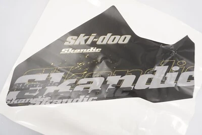 NUEVO 2015-2019 Ski-Doo Skandic SWT/WT OEM LH panel lateral izquierdo calcomanía 516006799 Foto 1 de 4