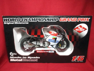 BIG 1/6 Casey Stoner Honda RC211V Team LCR Moto GP Racing Bike Guiloy RARE - Image 1 of 4