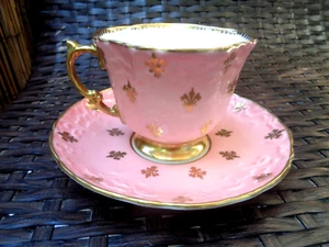 AYNSLEY Fleur De Lis VINTAGE Bone China PINK TEA CUP & SAUCER England - Picture 1 of 16