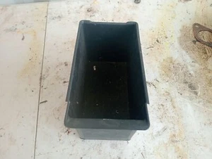 2001 Mitsubishi TJ Magna Battery Tray Box 00 01 02 KJ Verada #B155 - Picture 1 of 10