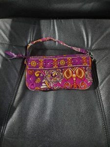 Vera Bradley Safari Sunset Burgundy Floral Wristlet Wallet Zip - Picture 1 of 2