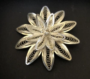 Filigree Flower Brooch Fine Jewellery Silver Tone Floral Genuine Vintage Pin - Picture 1 of 4
