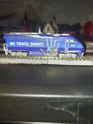 n scale amtrak athearn f59phi #457 - Image 1 of 4