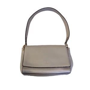 Bolso de hombro Kate Spade mediano con botón magnético bolsillos interiores - Imagen 1 de 9
